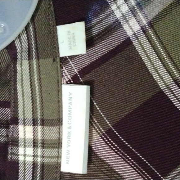 New York and Co. Button Down Shirt - Picture 3 of 4